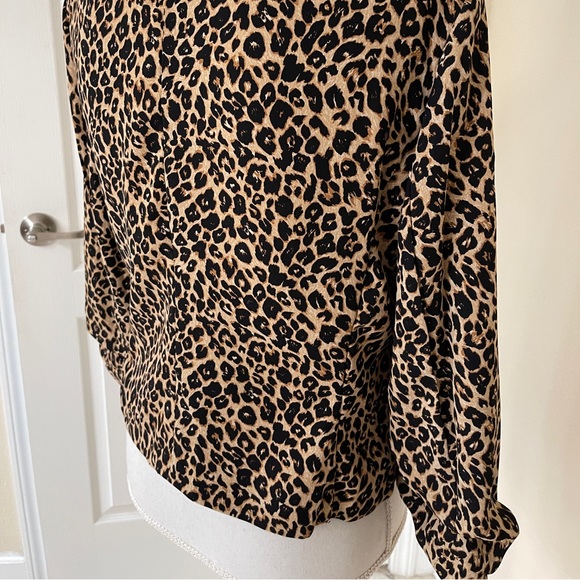 Leopard Print Modern Jacket - Picture 8 of 15